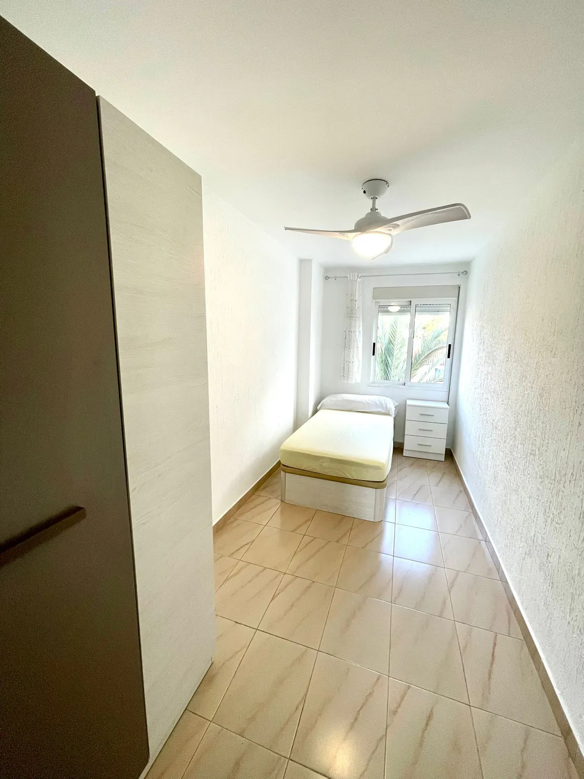 Private room in Paseo Cactus, Murcia (1440144) ROOM