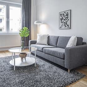Appartamento for rent for 1.500 € per month in Düsseldorf, Sonnenstraße