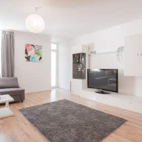 Wohnung zu mieten für 1.400 € pro Monat in Düsseldorf, Gerresheimer Straße