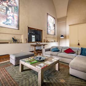 Apartment for rent for €7,000 per month in Florence, Via Ghibellina