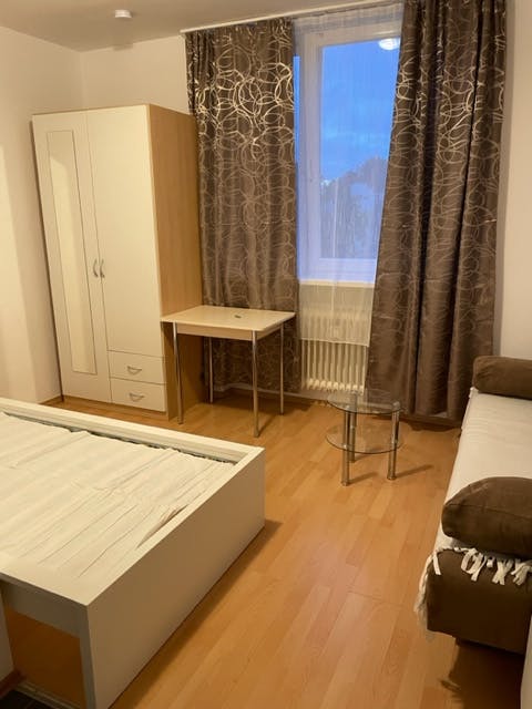 Lägenhet att hyra för 950 € i månaden i München, Lerchenauer Straße