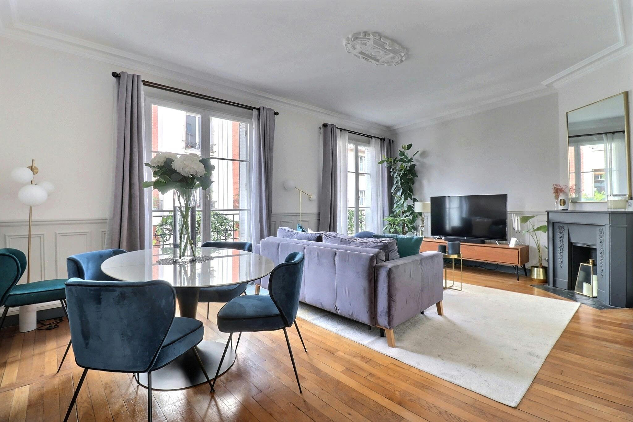 Apartment for rent for €2,530 per month in Paris, Rue de Montreuil