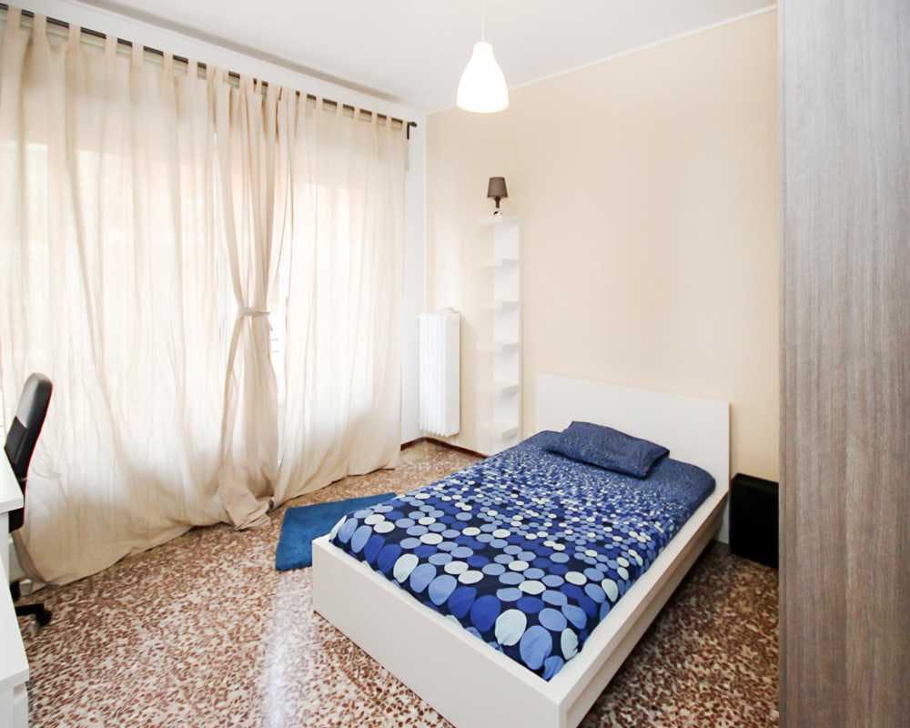 Via Stadera, Milan preview