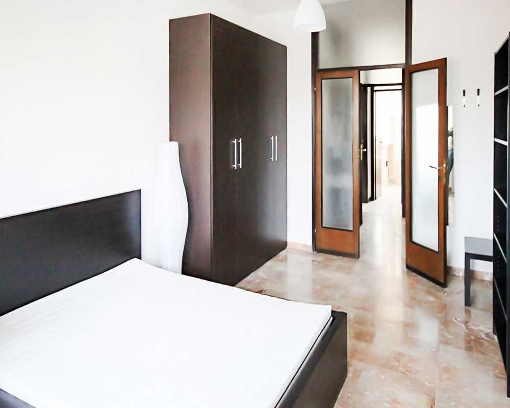 Via Savona, Milan preview