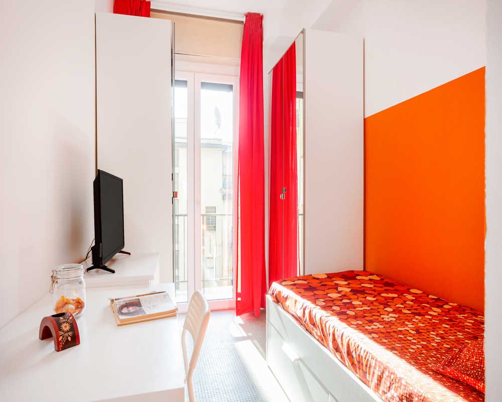 Private room in Viale Tunisia, Milan (1441174) room image 1