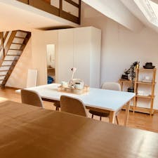 Apartment for rent for €1,400 per month in Ixelles, Rue Armand Campenhout
