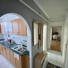 Apartment for rent for HUF 217,003 per month in Budapest, Újszász utca