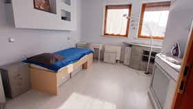 Private room for rent for PLN 1,922 per month in Warsaw, ulica Juliana Ursyna Niemcewicza