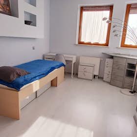 Chambre privée for rent for 1 942 PLN per month in Warsaw, ulica Juliana Ursyna Niemcewicza