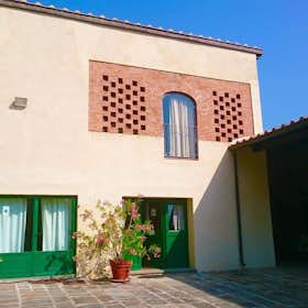 Intero immobile for rent for 1.000 € per month in Lastra a Signa, Via Livornese