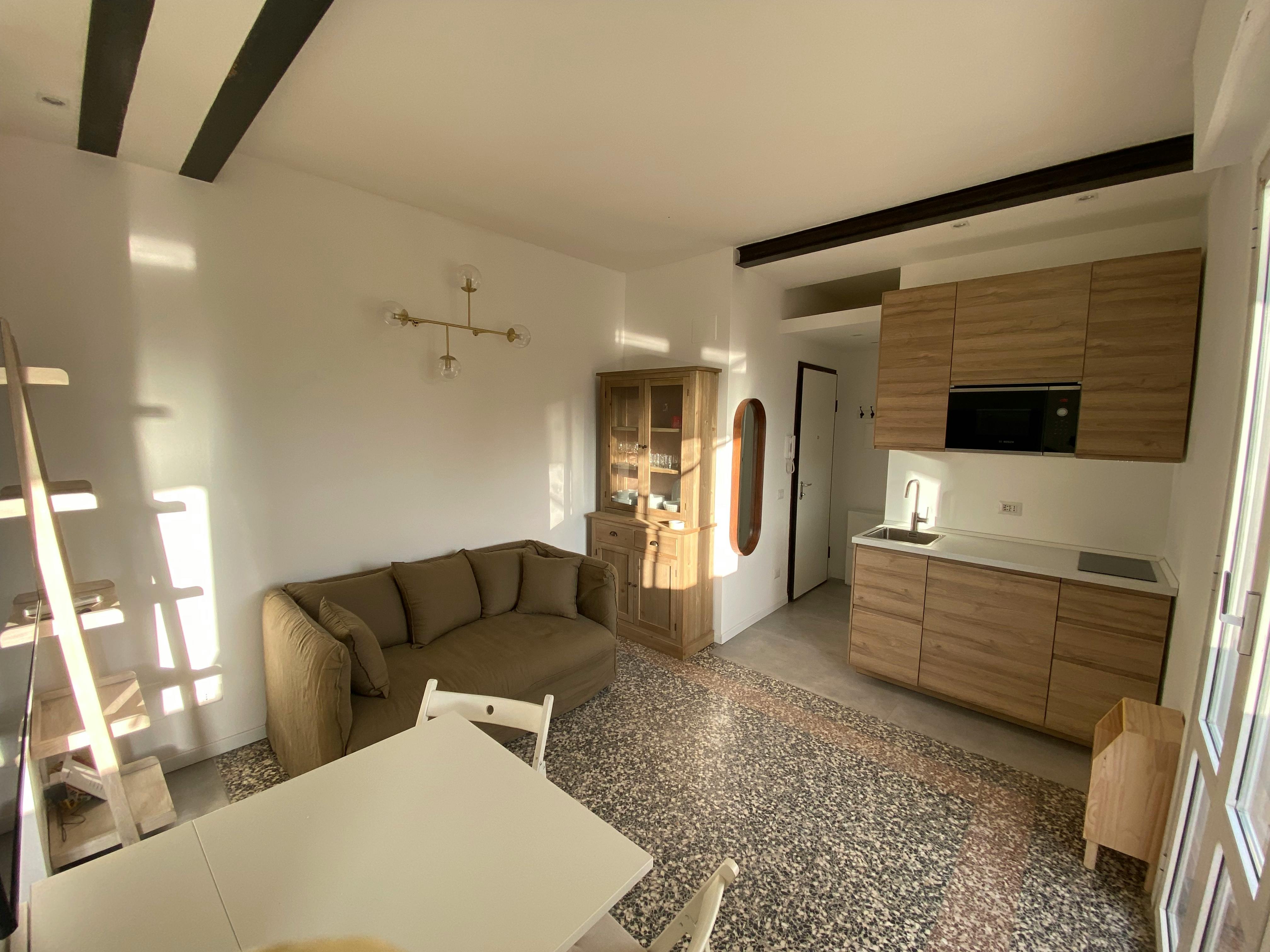 Apartment Milan, 1 bed — photo 2