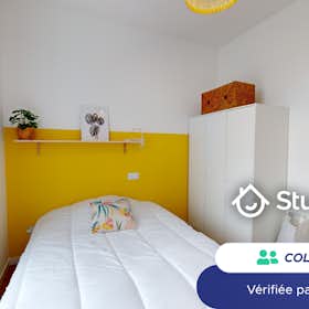 Privé kamer for rent for € 450 per month in Lorient, Rue Pasteur