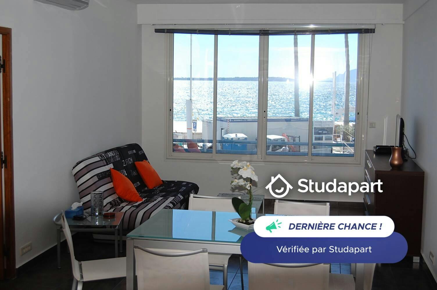 Apartment for rent for €1,500 per month in Antibes, Avenue Guy de Maupassant