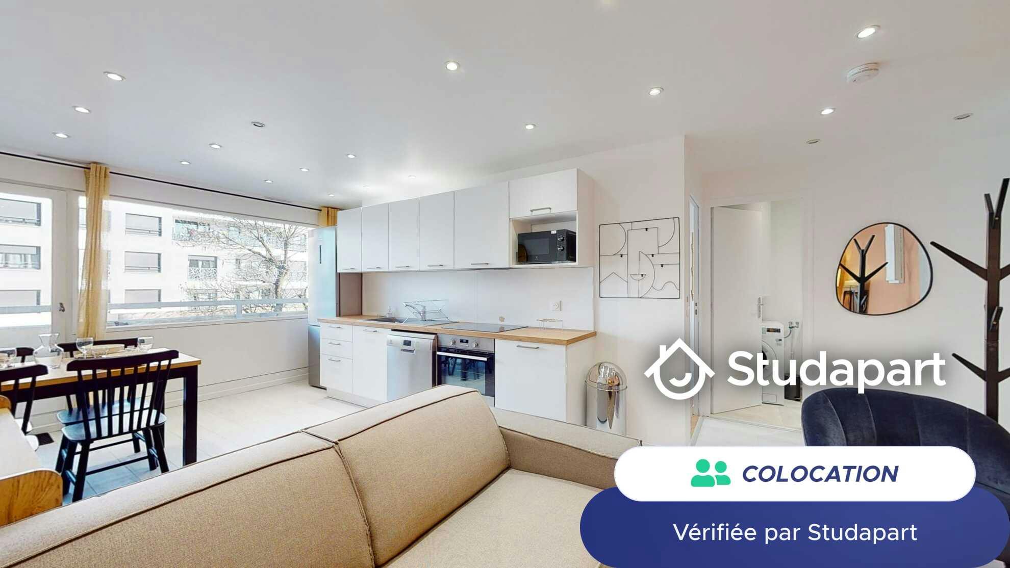 Private room for rent for €662 per month in Noisy-le-Grand, Allée de la Colline