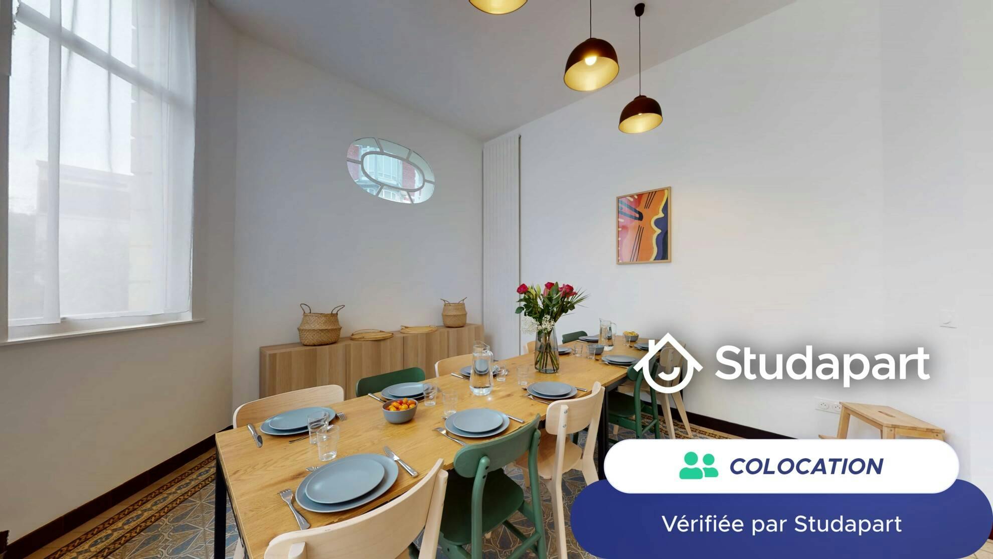 Private room for rent on Rue du Faubourg de Roubaix, Lille - Plus