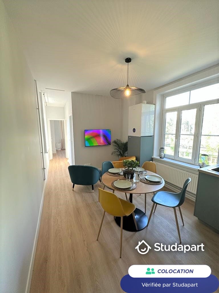 Private room for rent for €520 per month in Lille, Rue Eugène Jacquet