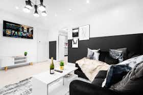 Maison à louer pour 2 600 £GB/mois à Birmingham, Oakcroft Road