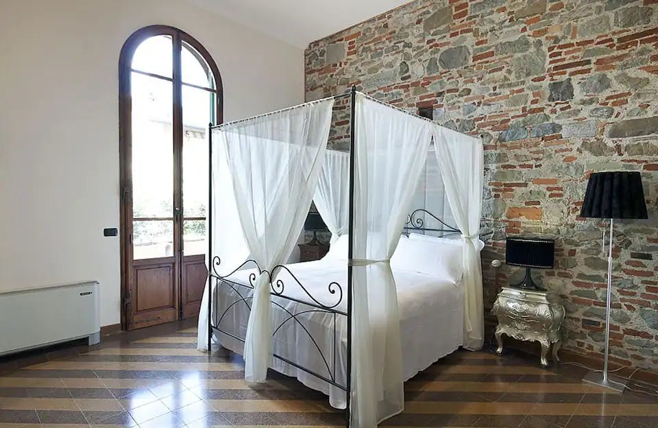 Via di Monticelli, Florence