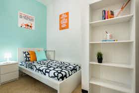 Private room for rent for €520 per month in Pisa, Via Guglielmo Romiti