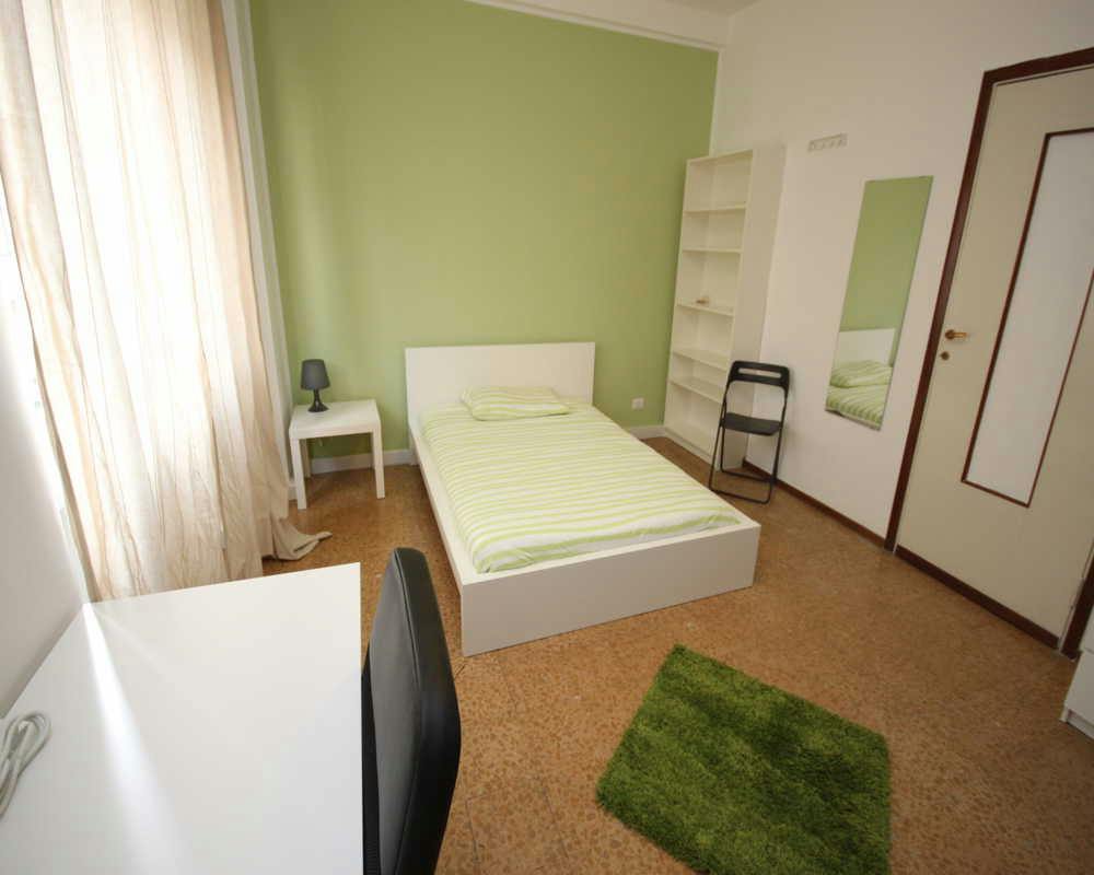 Via Stadera, Milan preview