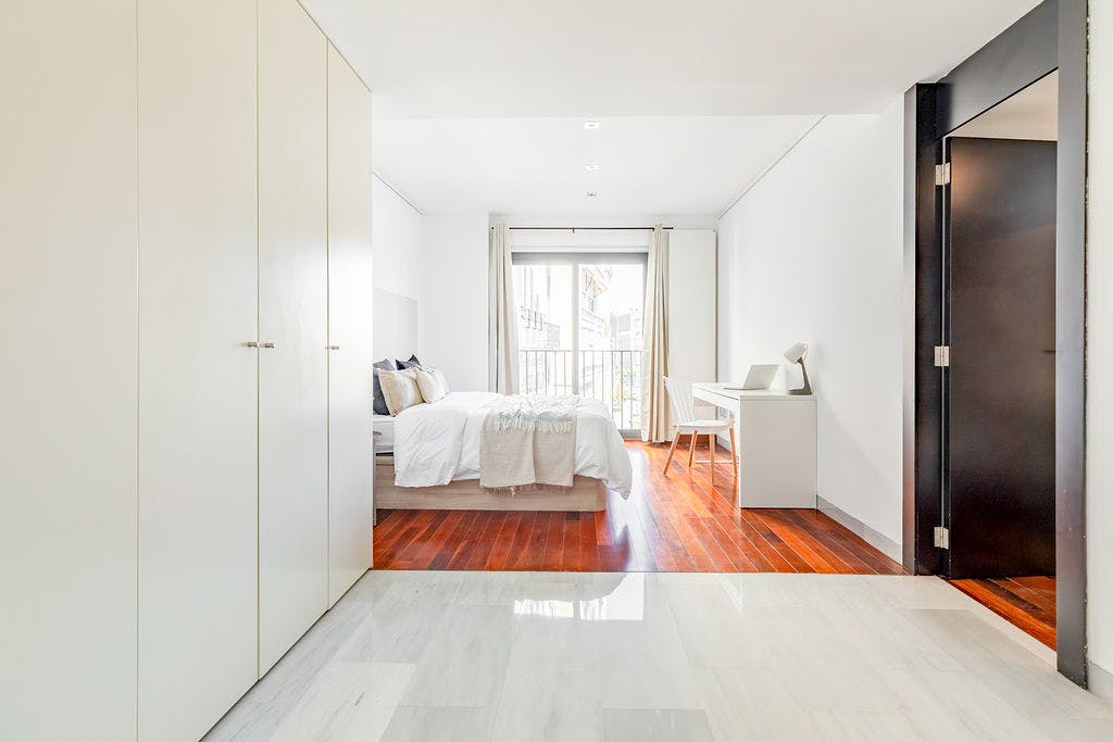 Carrer Comte de Montornés, Valencia preview