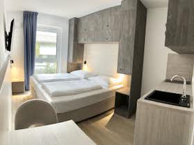 单间公寓 正在以 €1,399 的月租出租，其位于 Unterhaching, Grünwalder Weg