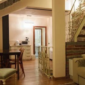House for rent for €3,000 per month in Florence, Via di Monticelli