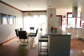 Квартира сдается в аренду за 2 400 € в месяц в Leiria, Estrada da Barosa