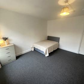 Private room for rent for £1,100 per month in London, Harrow Road