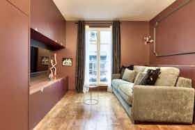 Studio for rent for €2,200 per month in Paris, Rue des Cloys