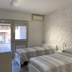 Wohnung zu mieten für 1.250 € pro Monat in Rome, Via Marco Valerio Corvo