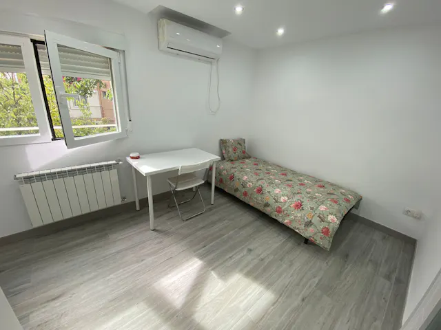 Private room in Calle de Godella, Madrid (1443043) room image 2