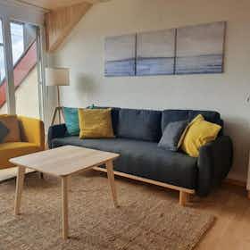 Apartment for rent for €1,995 per month in Kreuzlingen, Lohstrasse