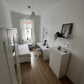 Private room for rent for €670 per month in Vienna, Stumpergasse