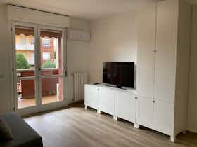 单间公寓 正在以 €1,150 的月租出租，其位于 Rho, Via Tommaso Grossi