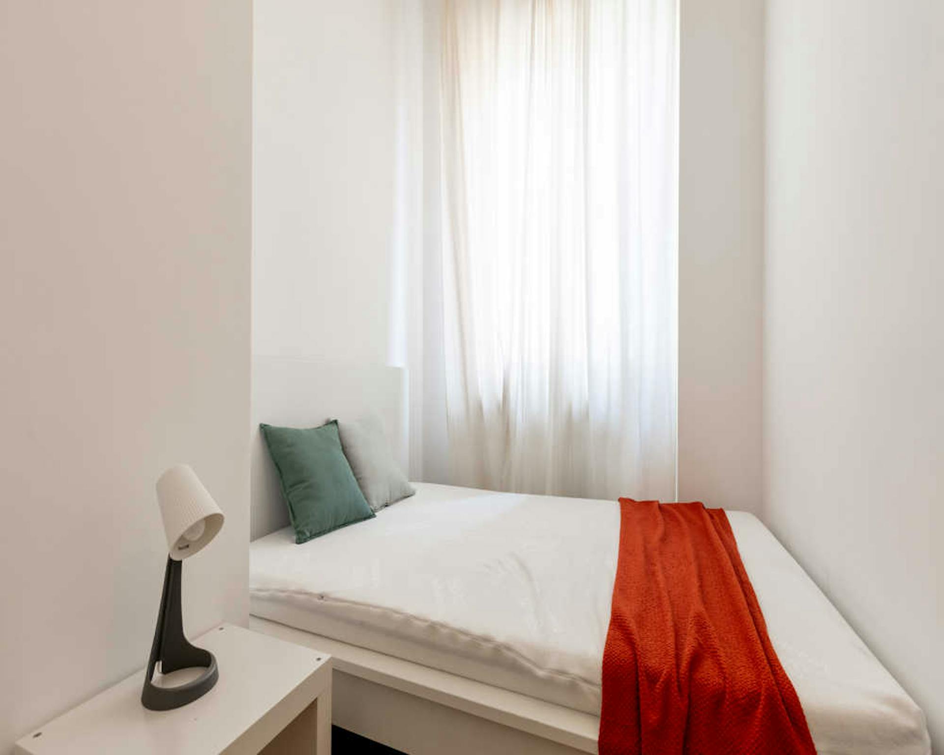 Via Giovanni Battista Pergolesi, Milan preview