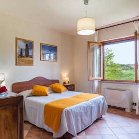 Casa for rent for 1.000 € per month in Poggibonsi, Località Santa Lucia