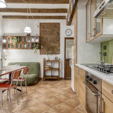 Apartment for rent for €2,000 per month in Bologna, Via dell'Unione