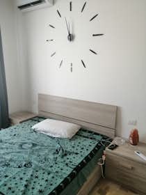 Private room for rent for €700 per month in Milan, Via Volturno
