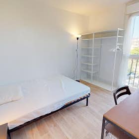 Private room for rent for €500 per month in Cenon, Rue Aristide Briand