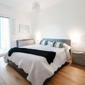 Apartamento en alquiler por 264.000 € al mes en Como, Via Corrado e Giulio Venini