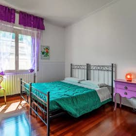 Lägenhet att hyra för 264 000 € i månaden i Como, Via Annibale Cressoni