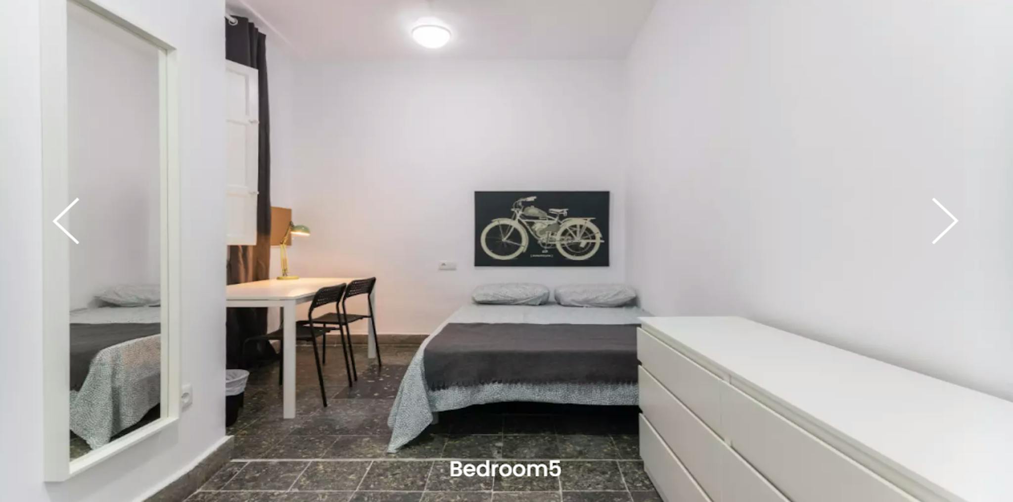 Carrer de Sueca, Valencia preview