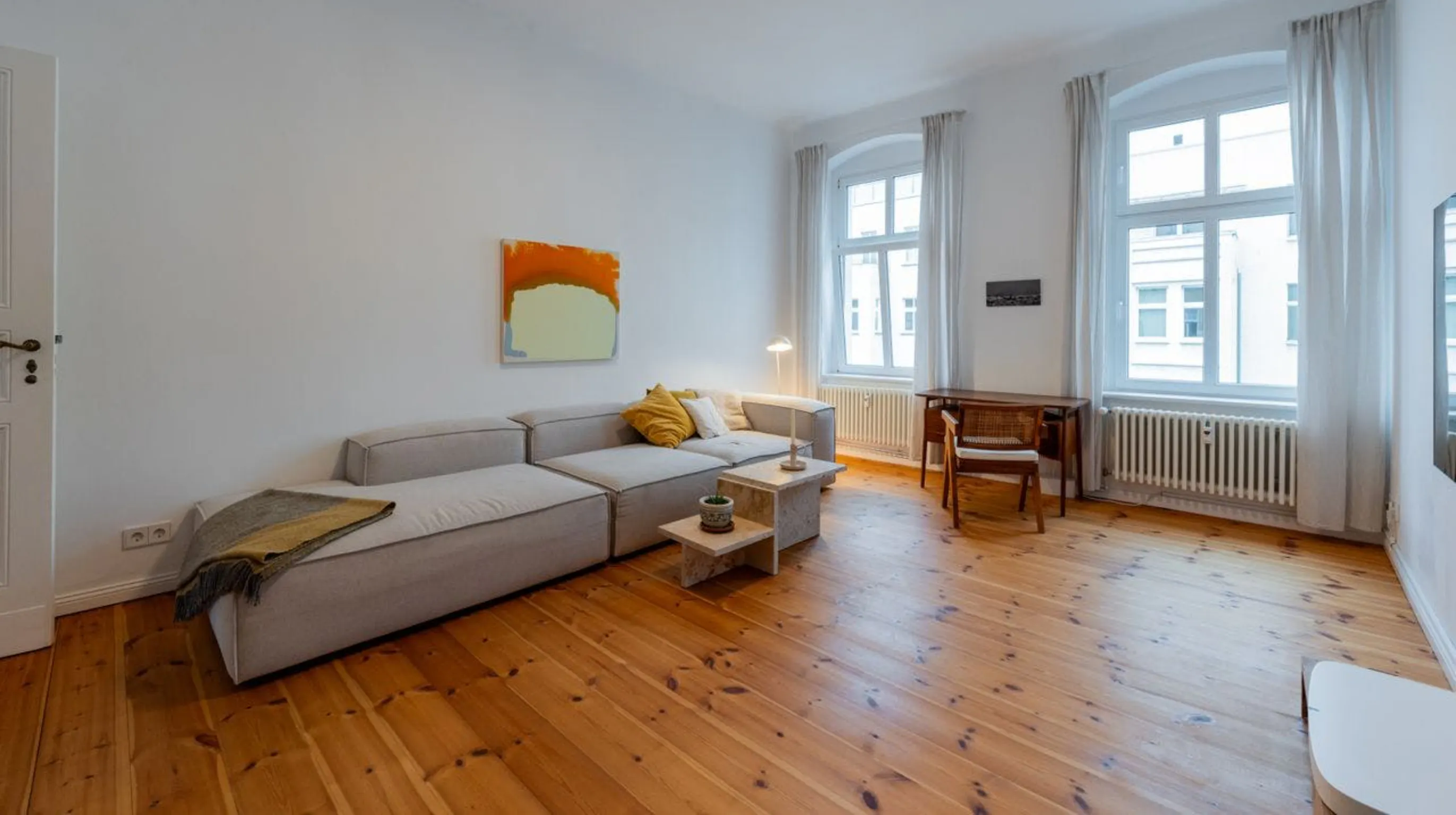 2-Bedroom Apartment in Schwartzkopffstraße, Berlin (1444810) ROOM 1