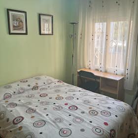 私人房间 正在以 €730 的月租出租，其位于 Castelldefels, Avinguda de Castelldefels