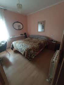 Private room for rent for €740 per month in Castelldefels, Avinguda de Castelldefels