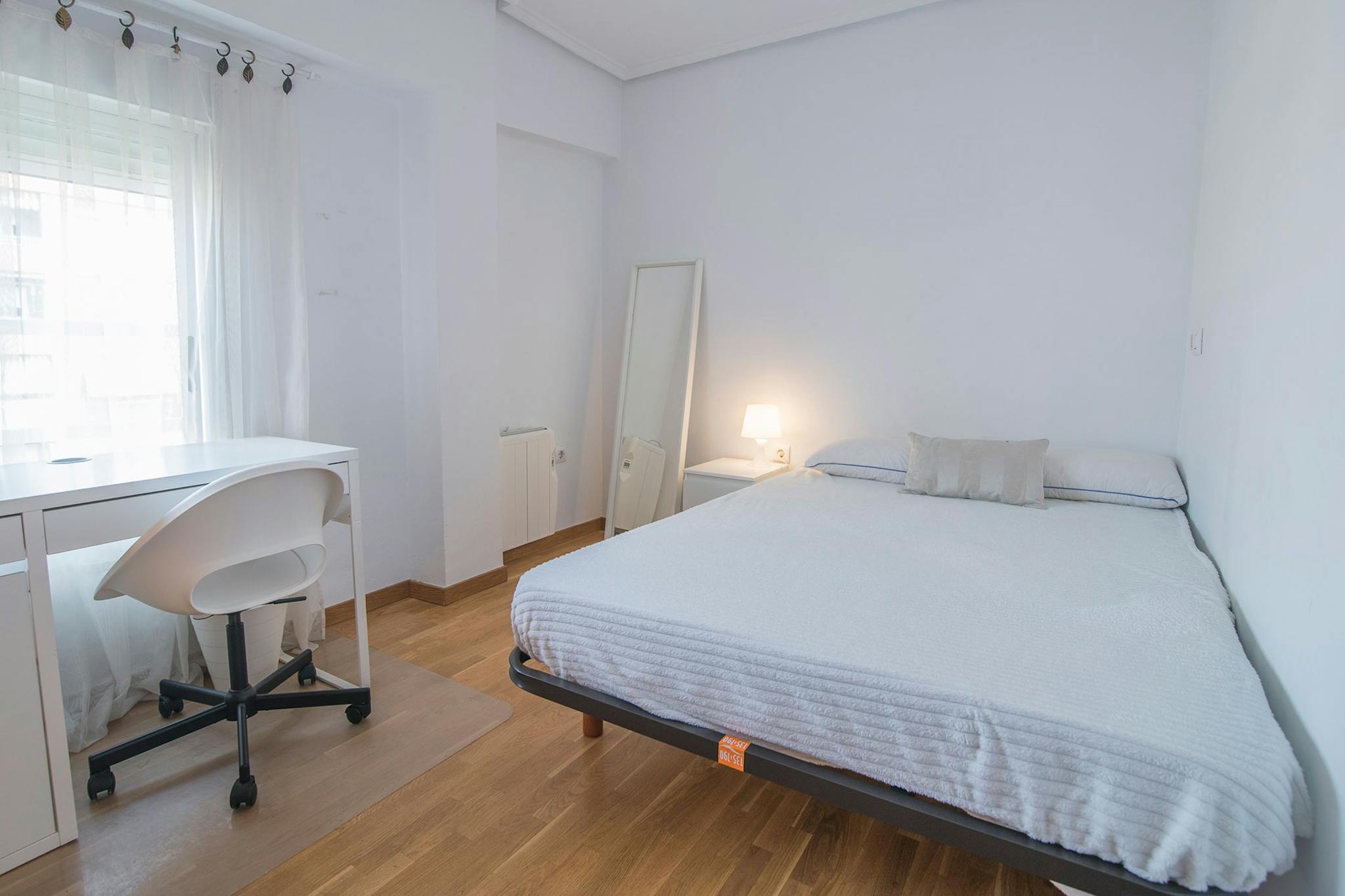 Carrer Sant Vicenç de Paül, Valencia preview