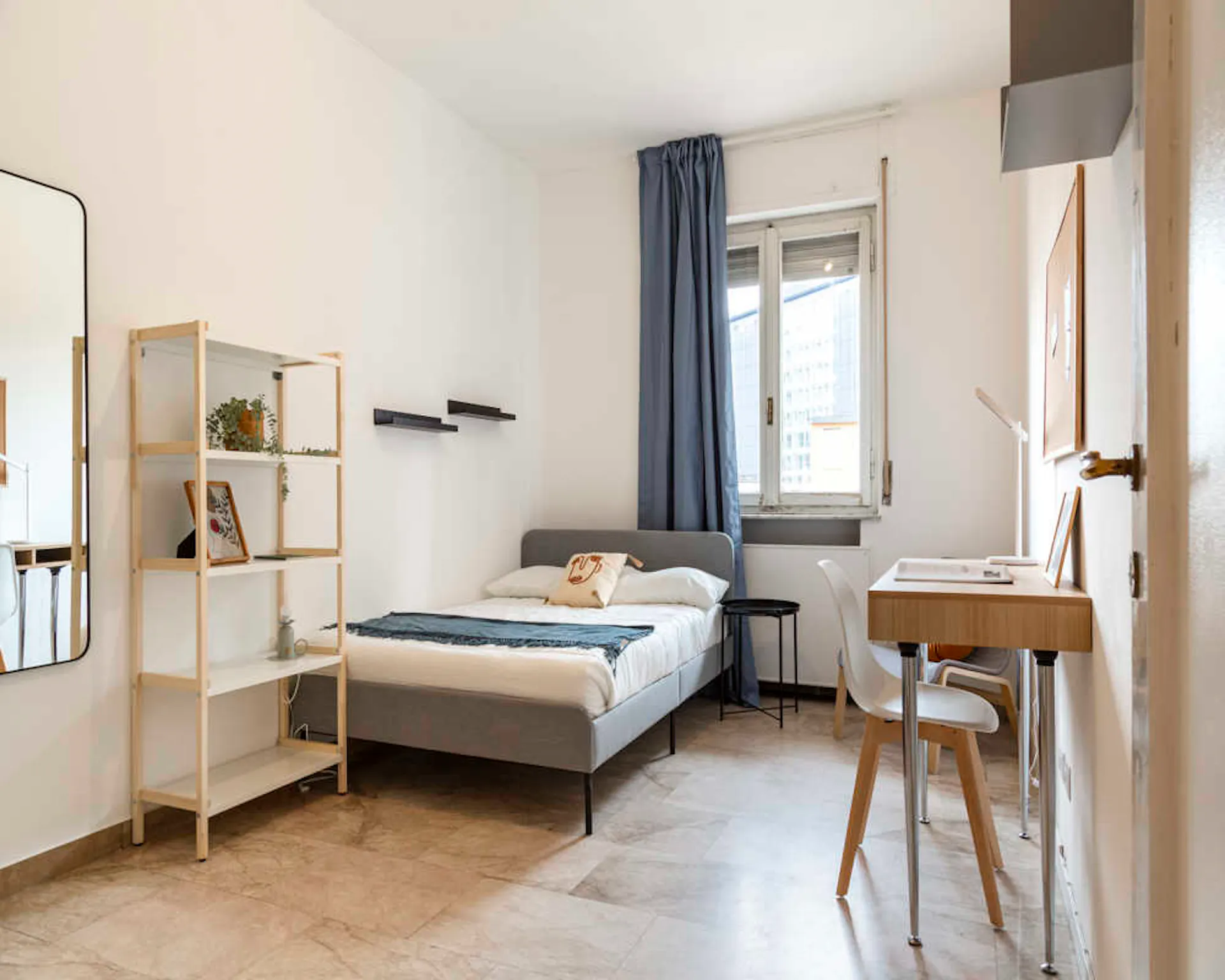 Via Sebenico, Milan preview