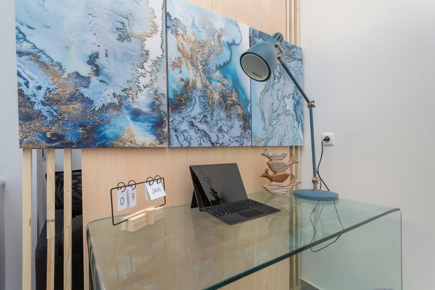 preview gallery tile