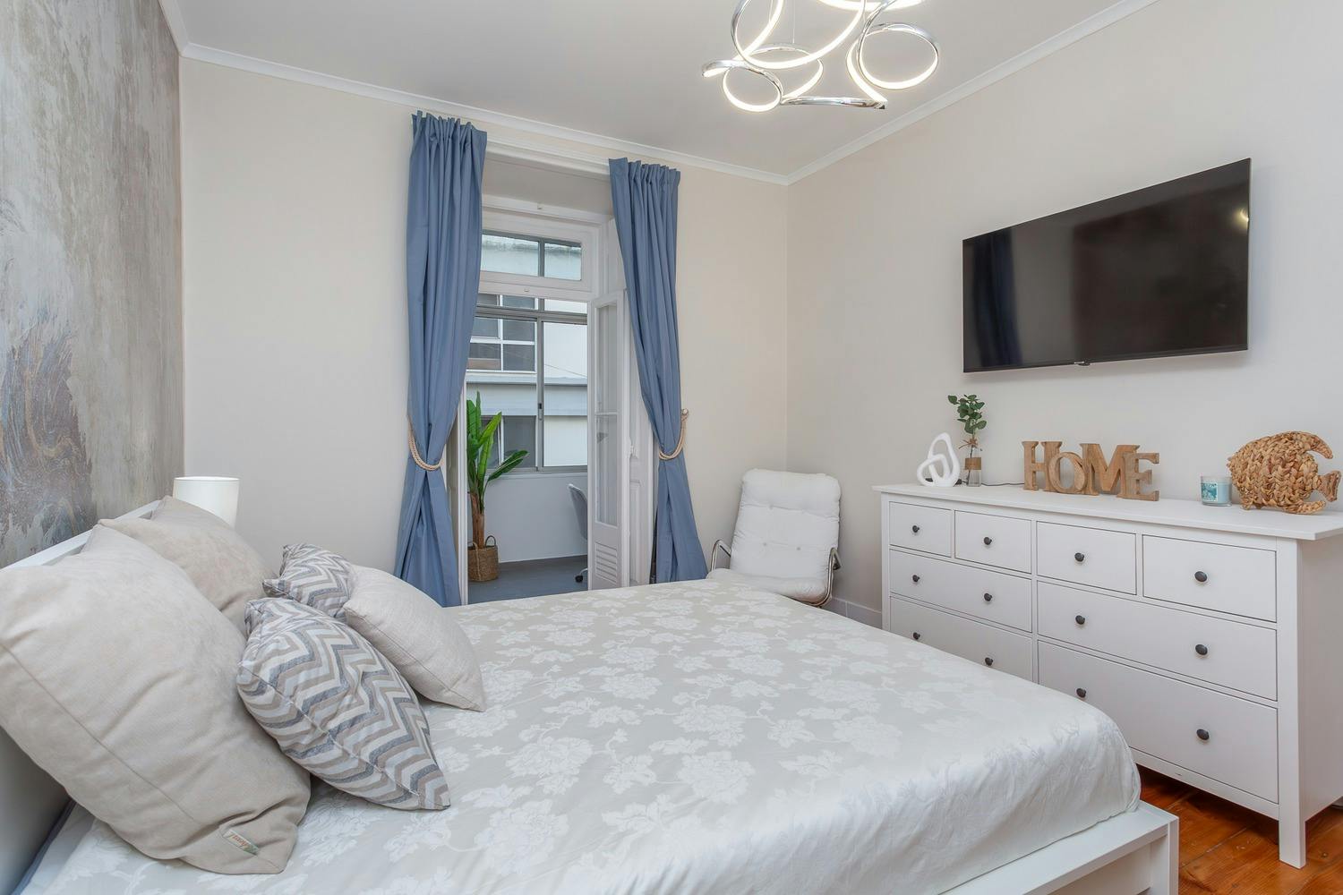 Calçada das Necessidades, Lisbon preview